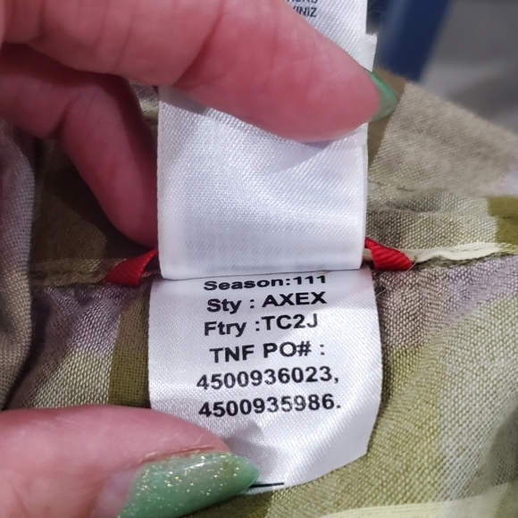 The North Face Woman's Green Plaid 3/4 Sleeve Organic Cotton Blouse SZ M - Picture 8 of 12